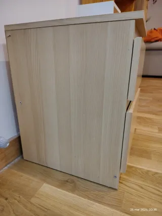Mesita de noche Ikea madera