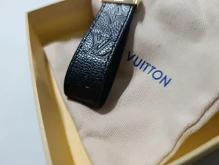 Llavero Louis Vuitton Negro