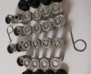 Se vende tornillos antirrobo VW GOLF MK7 AUDI SEAT