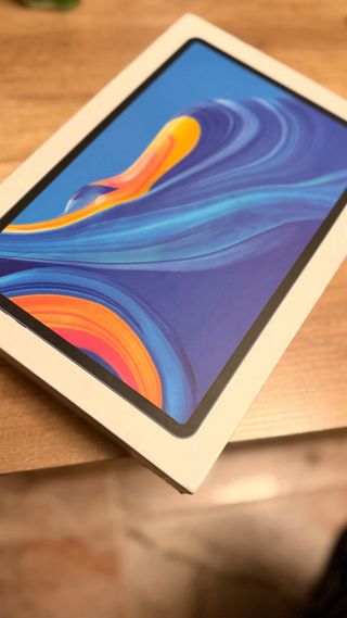 TABLET 16 GB de memoria 1 TB DE ALMACENAMIENTO