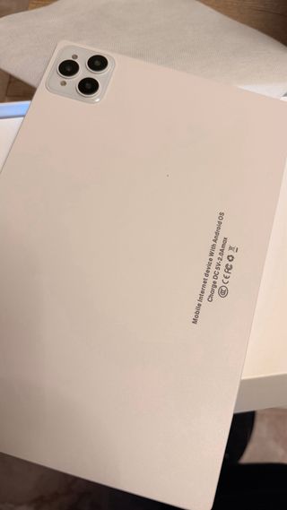 TABLET 16 GB de memoria 1 TB DE ALMACENAMIENTO