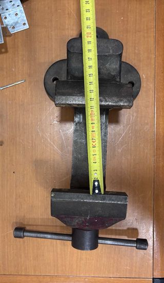 Tornillo de banco antiguo estilo vintage