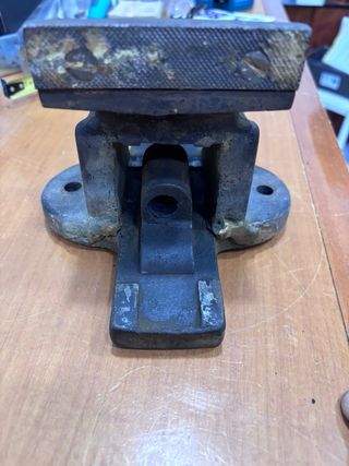 Tornillo de banco antiguo estilo vintage