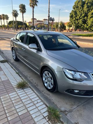 Skoda Superb 2013 (Cambio)