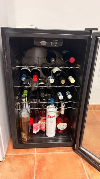 Vinoteca Nevera Cava Vinos