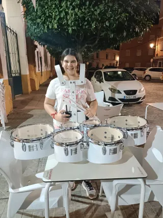 Set di 6 timpani con supporto a forma di imbracatura in alluminio
