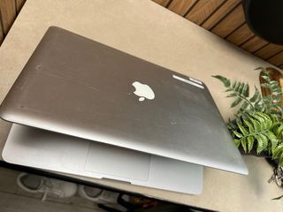 MacBook Pro 8GB RAM 250GB