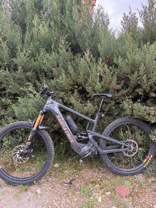 Bicicleta Santa Cruz Heckler Eléctrica