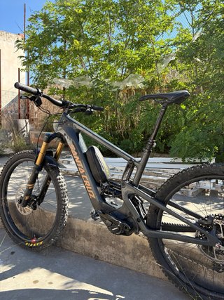 Bicicleta Santa Cruz Heckler Eléctrica