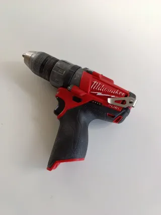 TALADRO MILWAUKEE PERCUTOR M-12 CPD