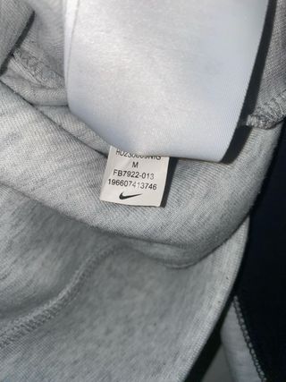 Sudadera Nike Tech Fleece Negra y Gris