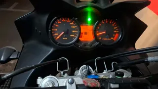 Suzuki DL 650 V-Strom Negra