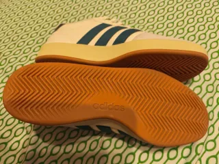 Zapatillas Adidas Crema/Verde Talla 42.6