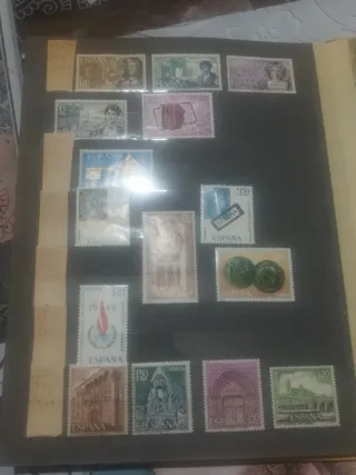 Álbum Sellos Pesetas Antiguos Nuevos