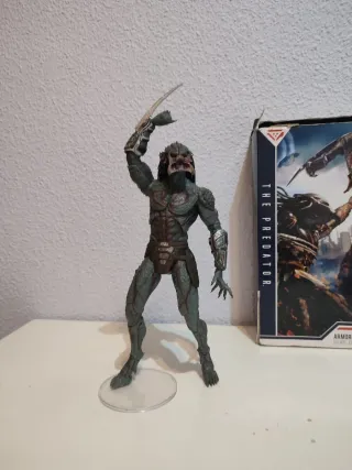 Figura Predator Armored Assassin