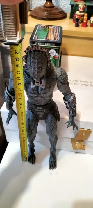 Figura Predator Armored Assassin
