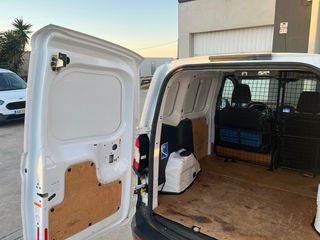 Ford Transit Courier 2020