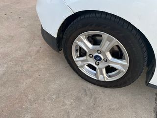 Ford Transit Courier 2020