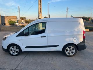 Ford Transit Courier 2020
