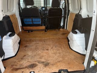 Ford Transit Courier 2020