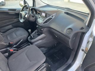 Ford Transit Courier 2020