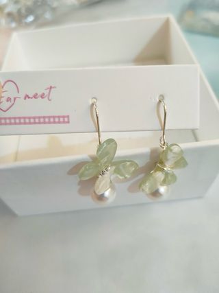 Orecchini farfalla con perla