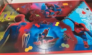 Muñecos Epi y Blas + Puzzle Spiderman