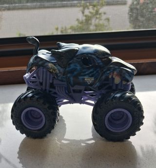 CAMIÓN MONSTER JAM NIGHT STORM 2024. BUEN ESTADO