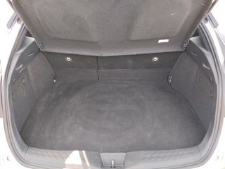 TOYOTA C-HR 2.0 HYBRID DYNAMIC BUSINESS – 184 CV