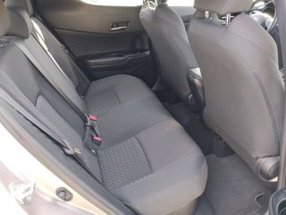 TOYOTA C-HR 2.0 HYBRID DYNAMIC BUSINESS – 184 CV