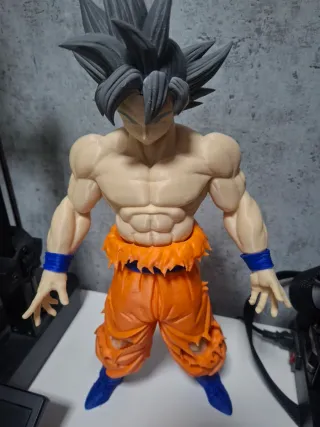 Figuras Goku UltraInstinto Dragon Ball