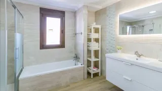 Casa chalet con piscina privada CHIPIONA