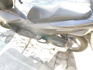 Honda PCX 125 - 2018 - 10.421 km