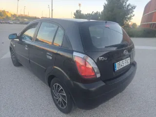 KIA Rio 2007