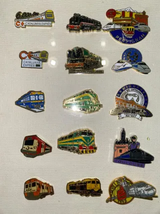 COLECCION ENMARCADA DE PINS DE FERROCARRIL