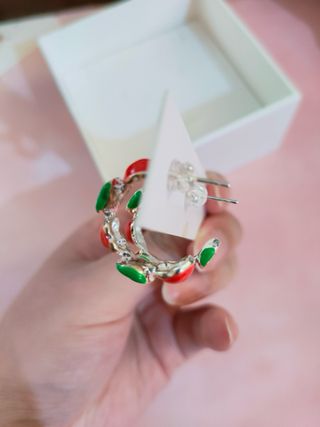 Orecchini a forma di mela