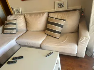Sofá chaise longue beige usado