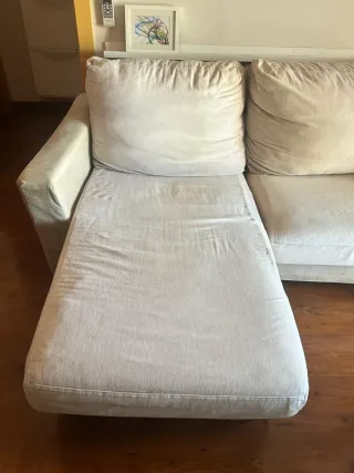 Sofá chaise longue beige usado