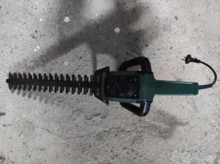 Cortasetos Black+Decker GT 221