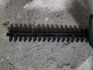 Cortasetos Black+Decker GT 221