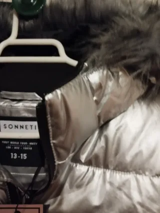 Chaqueta Sonneti plateada con capucha, con etiquet