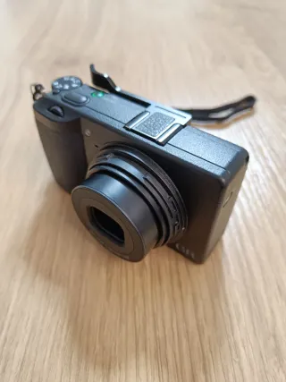 Cámara Ricoh GR IIIx