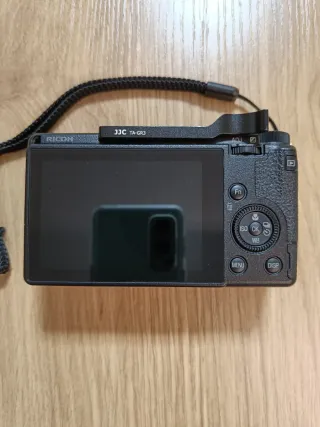 Cámara Ricoh GR IIIx