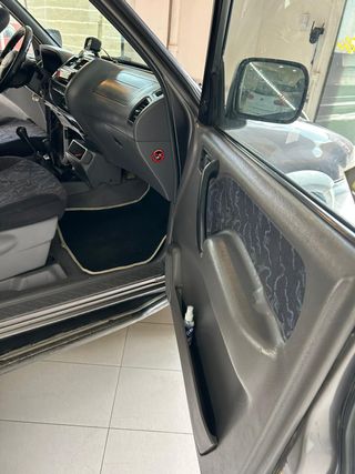 Nissan Terrano II 1999