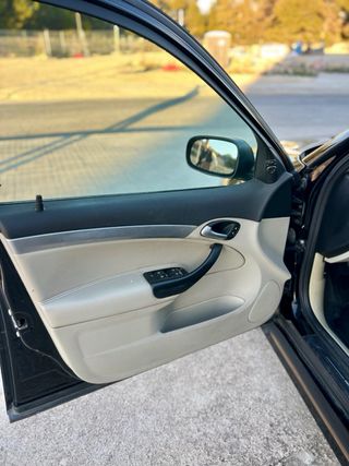 Saab 9-3 / 2.0 L / Manual / Año 2005