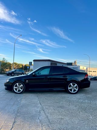 Saab 9-3 / 2.0 L / Manual / Año 2005