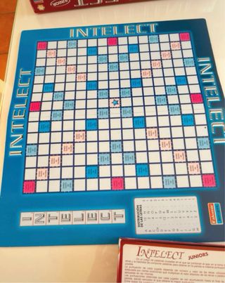 Juegos de mesa Intelect y 366 Games