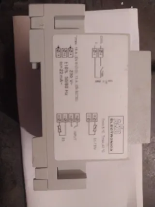 Controlador de temperatura AKOTIM. Sin estrenar