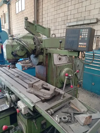 Fresadora CORREA F3UE