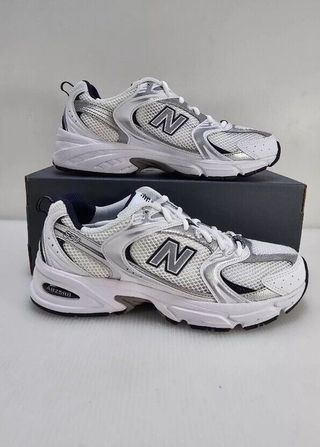 New Balance 530 Talla 40.5 Plata/Blanco